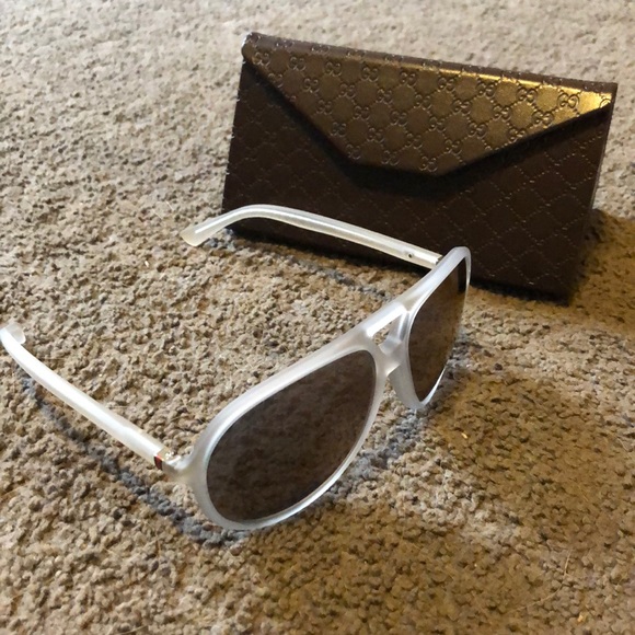 Gucci Sunglasses - Picture 1 of 3
